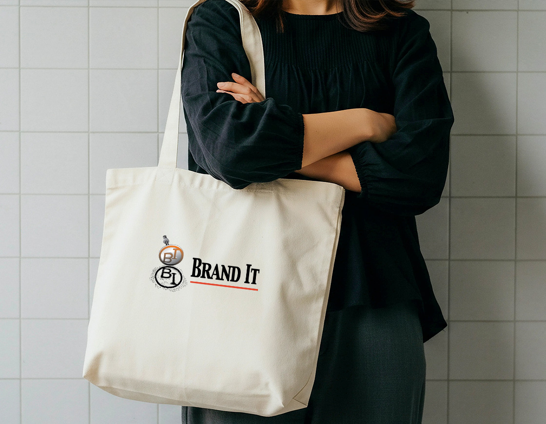 woman with tote bag