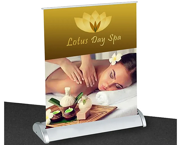 mini retractable tabletop banners